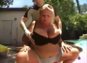  женщин имеют по всякому